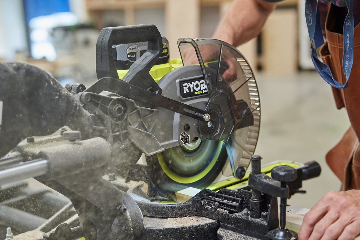 18V ONE+ HP Brushless 10" Sliding Compound Miter Saw Kit