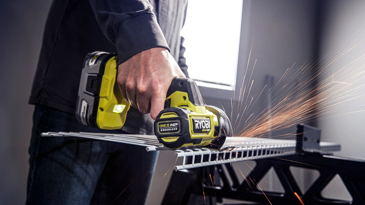 18V Compact Brushless 4-Tool Combo Kit Image 11
